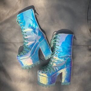 Dolls kill Rave boot’s metallic